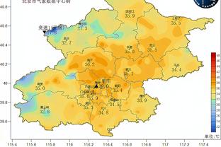 哈利伯顿老爸指着冠军奖杯：它是属于步行者的 我们会得到它？